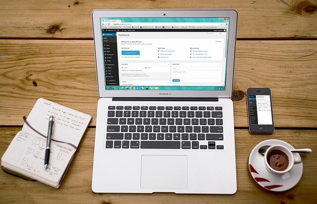 You are currently viewing Quels sont les avantages de confier la création de son site internet ?