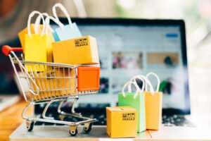 Lire la suite à propos de l’article Lancer sa Boutique E-commerce : Guide Pratique